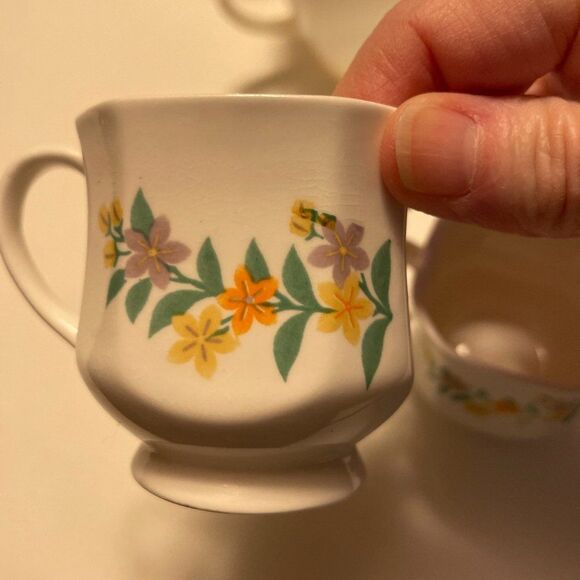 Royal Bengal Fine Bone China Flower Espresso Mug Pair, 2 small mugs, MOD RETRO - Picture 7 of 10